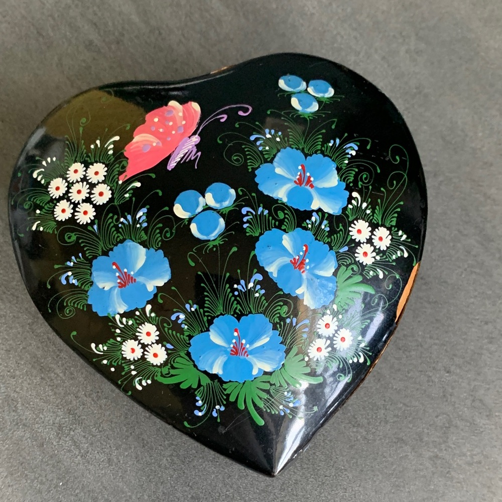 Hand-Painted Heart-Shaped Trinket Box with Blue Floral Design